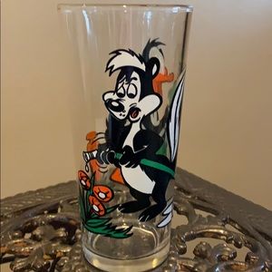 1976 Warner Bros Action Series Pepe Le Pew/Daffy